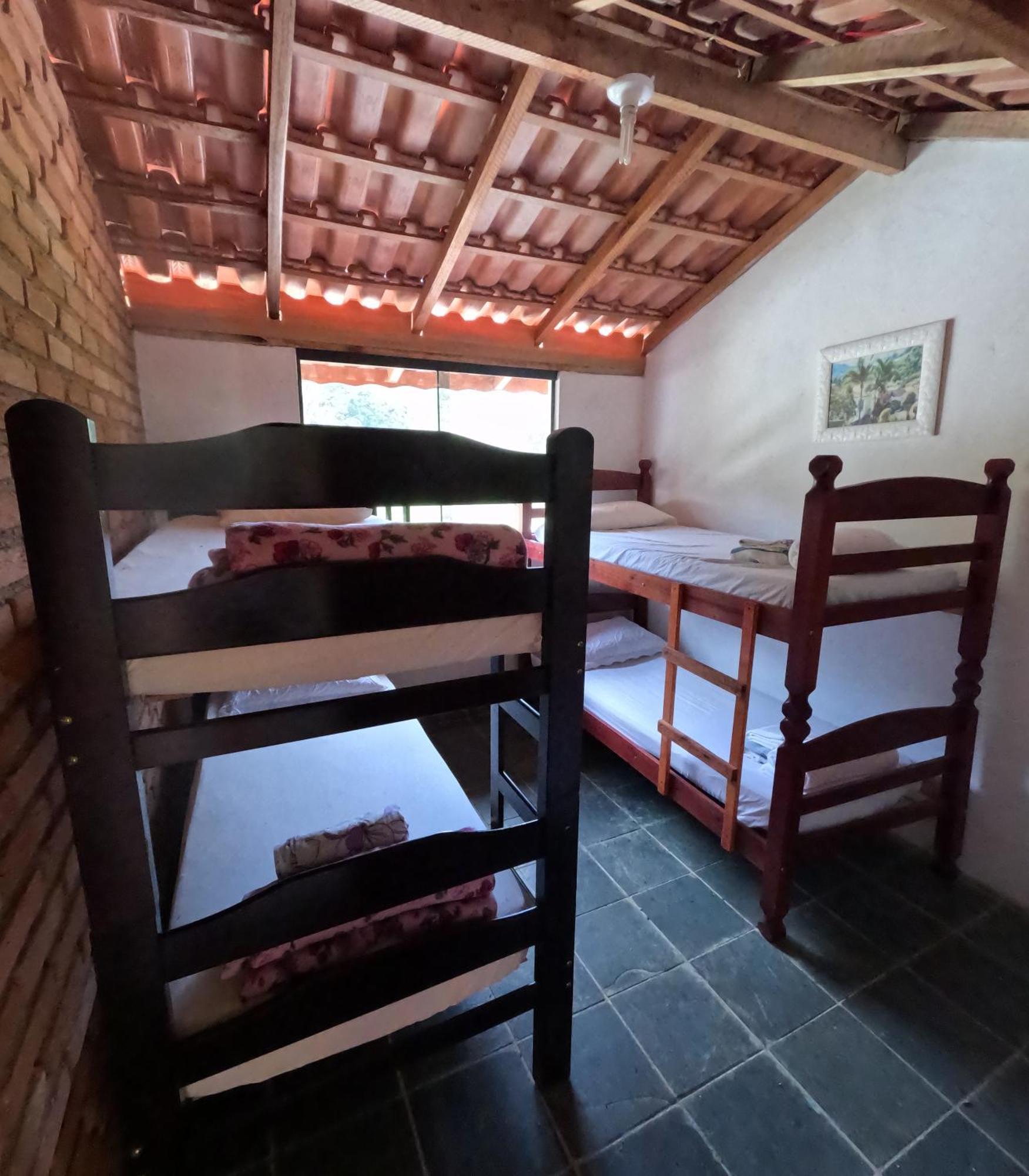 Hostel Yellow House Mg Итамонти Экстерьер фото
