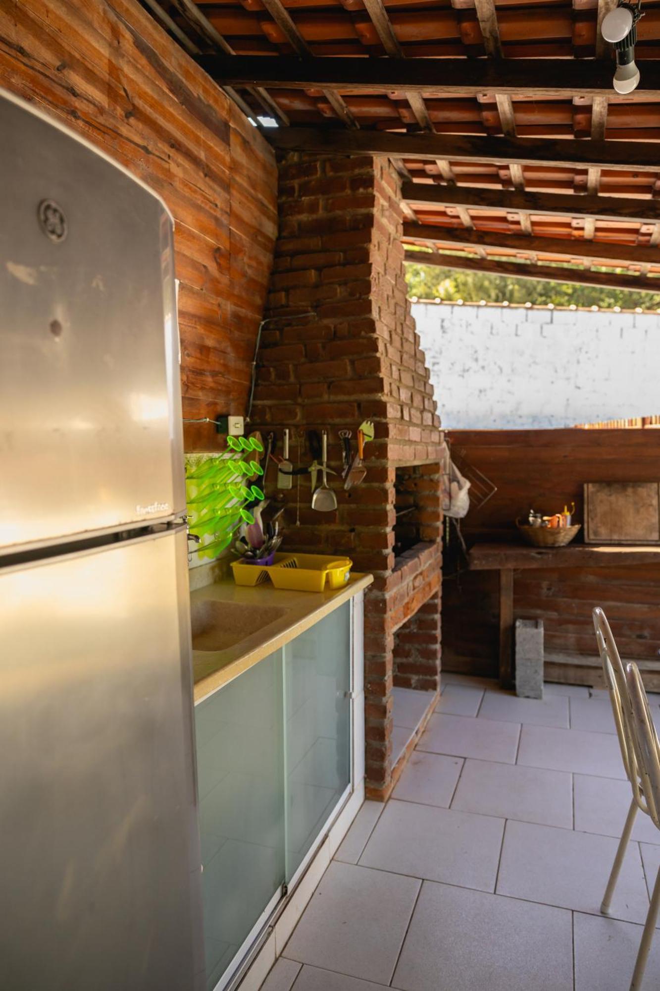 Hostel Yellow House Mg Итамонти Экстерьер фото
