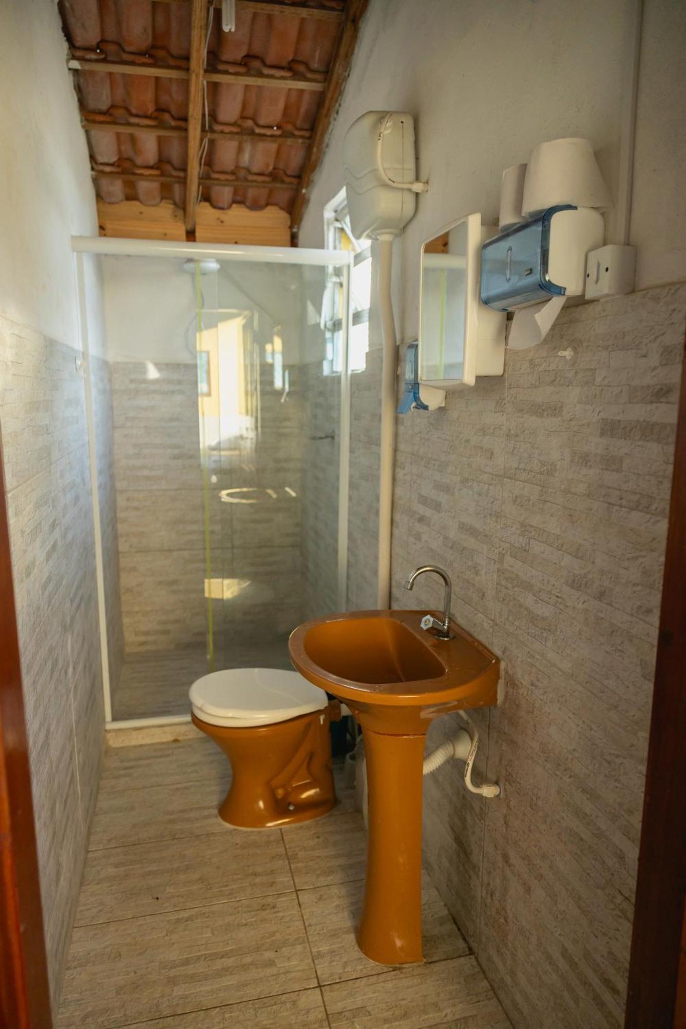 Hostel Yellow House Mg Итамонти Экстерьер фото