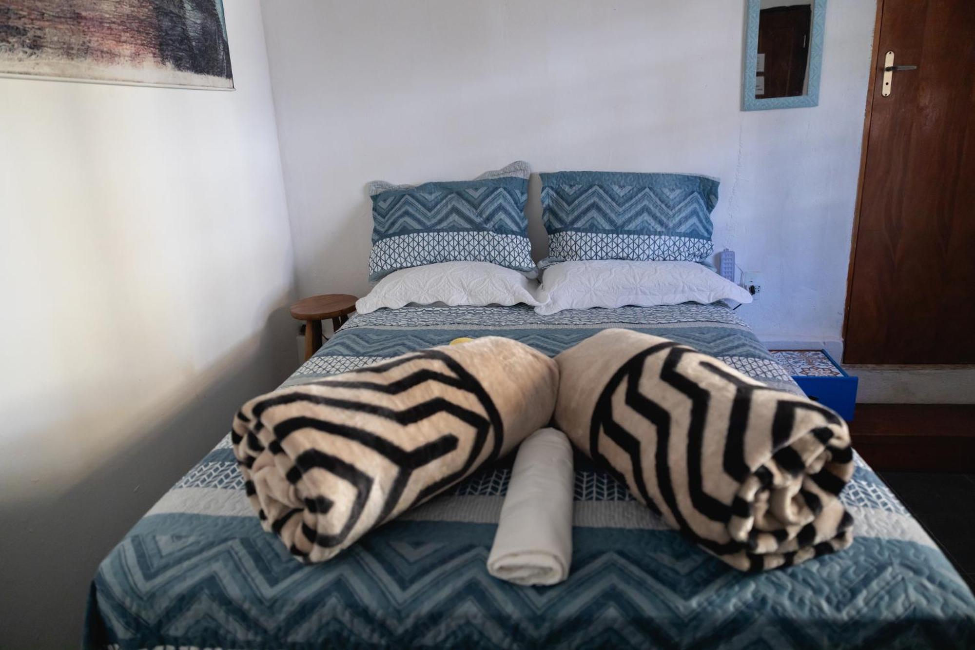 Hostel Yellow House Mg Итамонти Экстерьер фото