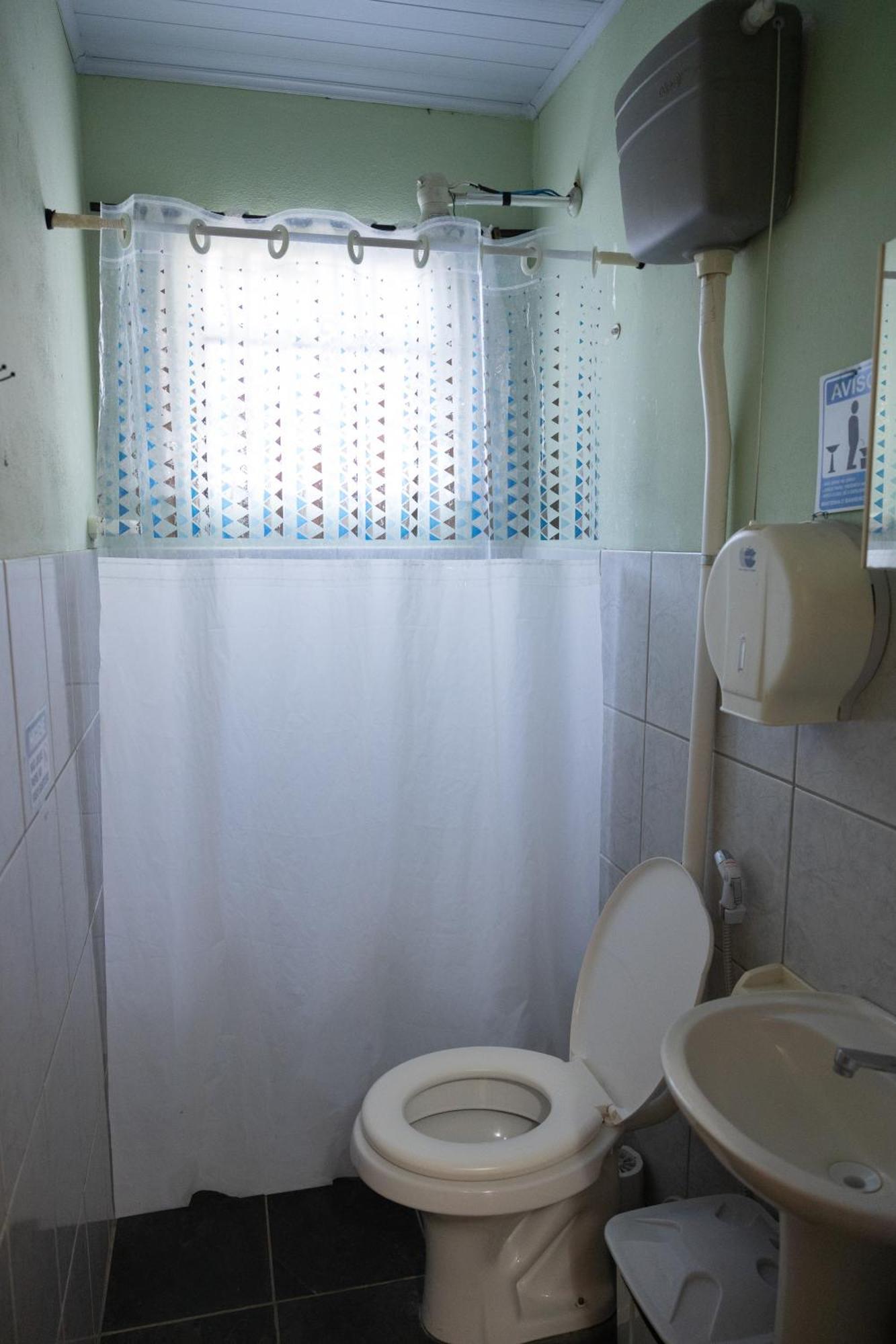 Hostel Yellow House Mg Итамонти Экстерьер фото